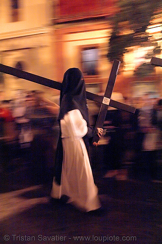 hermandad de la soledad de san lorenzo - semana santa en sevilla, candles, carrying, cross, easter, hermandad de la soledad de san lorenzo, moving, nazarenos, night, semana santa, sevilla