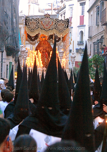 hermandad de la trinidad - paso de la virgen - semana santa en sevilla, candles, easter, float, hermandad de la trinidad, madonna, nazarenos, night, paso de la virgen, sacred art, semana santa, sevilla