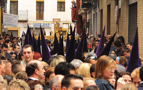 hermandad de los gitanos - semana santa en sevilla, candles, easter, hermandad de los gitanos, nazarenos, semana santa, sevilla