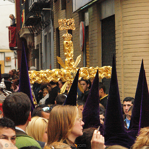 hermandad de los gitanos - semana santa en sevilla, candles, easter, hermandad de los gitanos, nazarenos, semana santa, sevilla