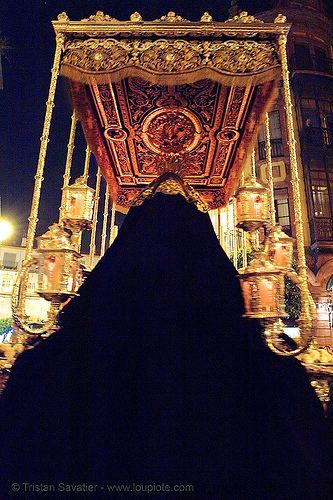 hermandad de santa cruz - paso de la virgen - semana santa en sevilla, candles, easter, float, hermandad de santa cruz, madonna, night, paso de la virgen, sacred art, semana santa, sevilla