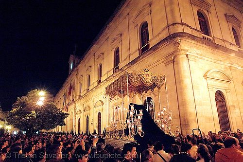 hermandad del museo - paso de la virgen - semana santa en sevilla, candles, easter, el museo, float, hermandad del museo, madonna, night, paso de la virgen, sacred art, semana santa, sevilla