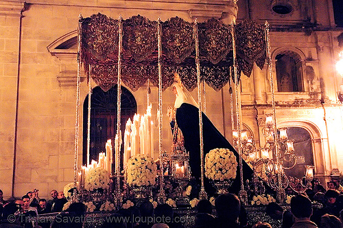 hermandad del museo - paso de la virgen - semana santa en sevilla, candles, easter, el museo, float, hermandad del museo, madonna, night, paso de la virgen, sacred art, semana santa, sevilla