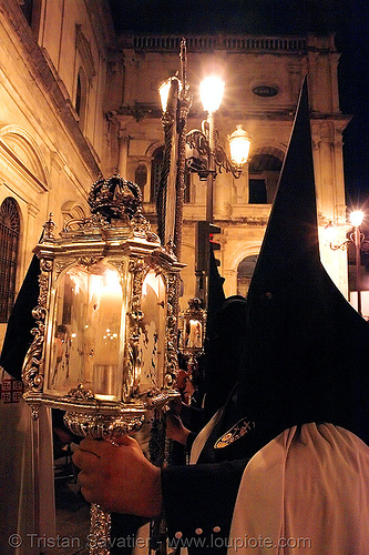 hermandad del museo - semana santa en sevilla, candles, easter, el museo, hermandad del museo, nazarenos, night, semana santa, sevilla