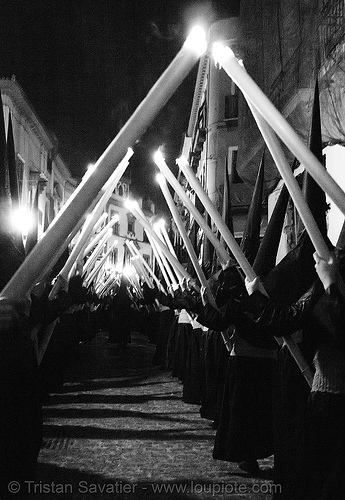 hermandad del silencio - semana santa en sevilla, candles, easter, el silencio, hermandad del silencio, nazarenos, night, semana santa, sevilla