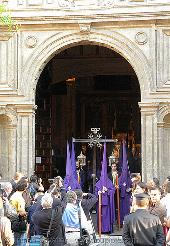 hermandad del valle - semana santa en sevilla, easter, el valle, hermandad del valle, nazarenos, semana santa, sevilla