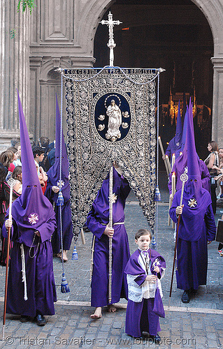 hermandad del valle - semana santa en sevilla, easter, el valle, hermandad del valle, nazarenos, semana santa, sevilla