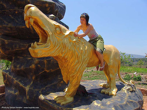 hindu park near phu ruea, west of loei (thailand), golden color, hindu, hinduism, woman