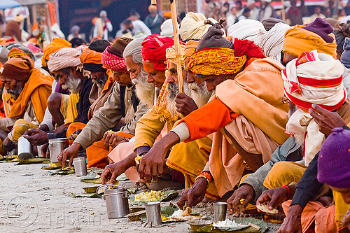 hindu pilgrims eating holy prasad - kumbh mela 2013 (india), ashram, bhagwa, crowd, dinner, eating, food, hindu pilgrimage, hinduism, holy prasad, india, maha kumbh mela, men, pilgrims, rows, saffron color, sitting