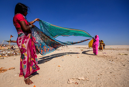 hindu women drying saris in the wind - varanasi (india), beach, drying, indian woman, indian women, river bank, sand, saree, sari, varanasi, wind