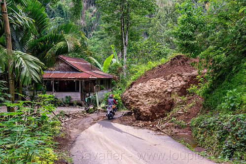 huge boulder fell on road - landslide, boulder, landslide, road, tana toraja