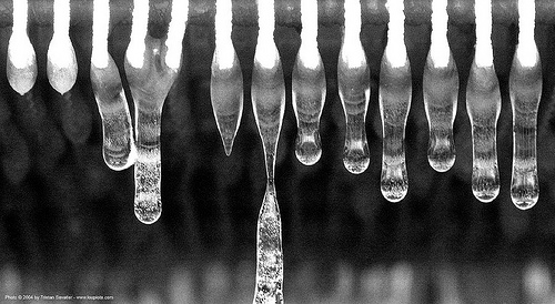 icicles close up, backlight, closeup, ice, icicles