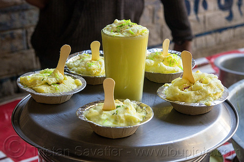 indian dessert - frothed milk with cardamom, cups, daraganj, dessert, dish, foamed milk, frothed milk, hindu pilgrimage, hinduism, kumbh mela, street food