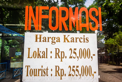 indonesia tourist attractions charge 10x higher price to tourists, compared to locals, air terjun bantimurung, bantimurung waterfall