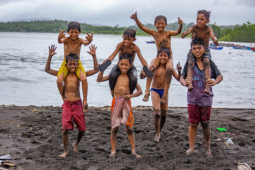 indonesian boys sitting on shoulders, beach, boys, kids, pantai, playing, sea