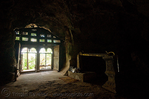 inside the upper pak ou cave near luang prabang (laos), caving, luang prabang, natural cave, pak ou caves temples, spelunking