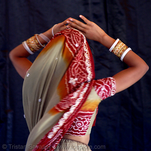 karina at hare krishna "chariot festival of india" (san francisco), chariot festival, costume, dancing, dress, festival of chariots, festival of india, girl, hare krishna festival, hindu, hinduism, india dancer, iskcon, teenager, traditional, vaisnava