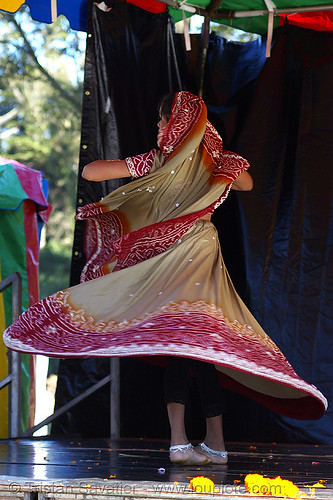 karina at hare krishna "chariot festival of india" (san francisco), chariot festival, costume, dancing, dress, festival of chariots, festival of india, girl, hare krishna festival, hindu, hinduism, india dancer, iskcon, teenager, traditional, vaisnava