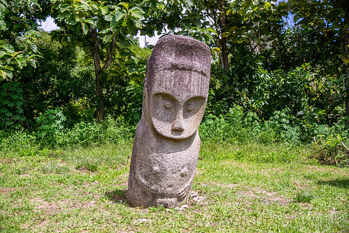 langke bulawa megalith - bada valley, bada valley megalith, langke bulawa megalith, lore lindu megalith, monolith, stone statue