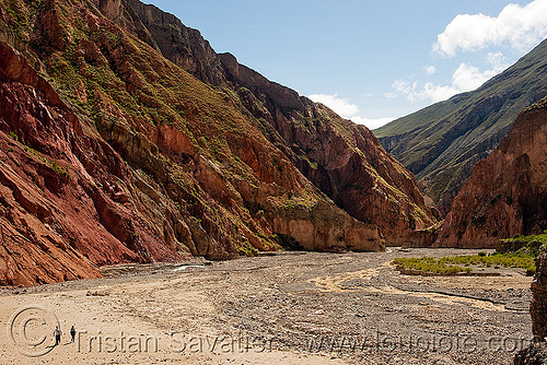 large valley at the confluence of two rivers near iruya (argentina), argentina, hiking, iruya, landscape, mountain river, mountains, noroeste argentino, quebrada de humahuaca, river bed, san isidro, trail, trekking, valley