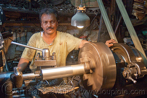 lathe and operator, delhi, machine shop, machine tools, man, mechanical workshop, metal lathe, metal shavings, mohd. yusuf & sons, operating, operator, running, turning, worker, working