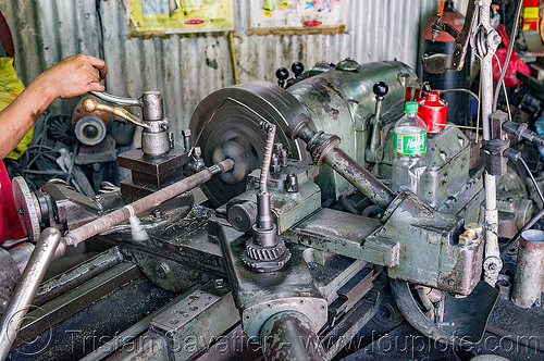 lathe machine tool (philippines), baguio, machine shop, machine tool, mechanical workshop, metal lathe, operator, worker, working