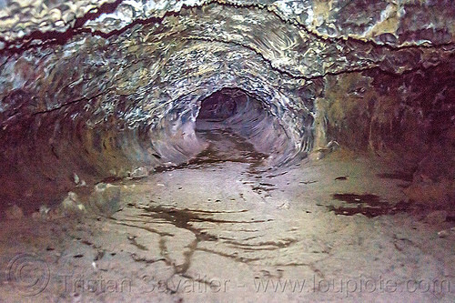 lava tube cave, basalt, caving, lava beds national monument, lava tube cave, lave cave, natural cave, spelunking, tunnel, volcanic