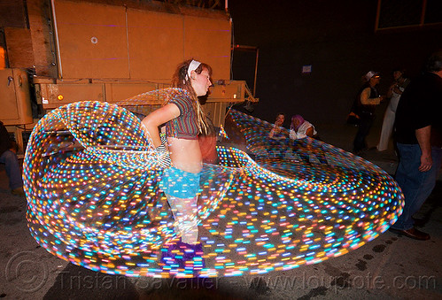 led hoop - light painting, glowing, hooper, hooping, hulahoop, led hoop, led lights, light hoop, night, woman