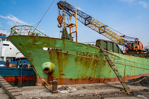 lestari indah v - general cargo ship, boat, cargo ship, dock, harbor, merchant ship, ship crane, surabaya