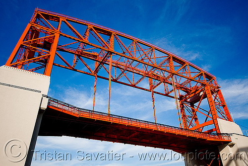 lift bridge - puente nicolas avellaneda (buenos aires), argentina, buenos aires, la boca, movable bridge, puente nicolas avellaneda, puente nicolás avellaneda, riachuelo, río la matanza, río matanza, steel, truss, vertical lift bridge