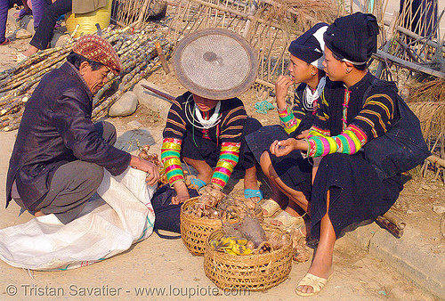 "lo lo den" tribe women - vietnam, asian woman, asian women, black lo lo tribe, bảo lạc, colorful, girls, hill tribes, indigenous, lo lo den tribe