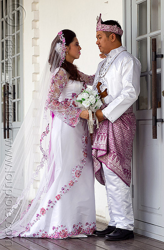 malay wedding - kuching (borneo), borneo, bridal bouquet, bride, groom, kuching, malay wedding, malaysia, man, traditional wedding, wedding dress, white flowers, white roses, woman