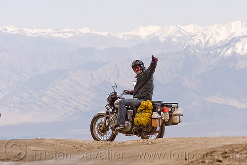 manuel on his motorcycle - khardungla pass - ladakh (india), 350cc, india, khardung la pass, ladakh, manuel, motorcycle touring, mountain pass, rider, riding, road, royal enfield bullet