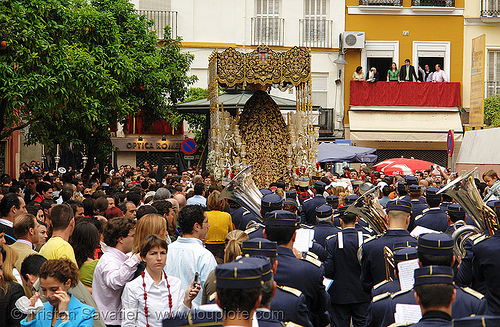 maria santisima del refugio - hermandad de san bernardo - paso de la virgen - semana santa en sevilla, easter, float, hermandad de san bernardo, madonna, maría santísima del refugio, paso de la virgen, sacred art, semana santa, sevilla