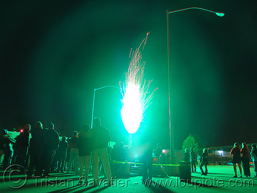 metal particles in fire - green flame - fire arts festival (san francisco - oakland), fire, green frame