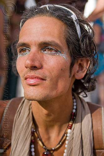 michael chichi, glitter, makeup, man, michael, necklaces