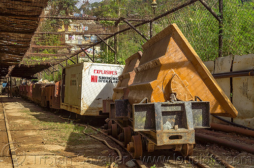 mine trolleys - balatoc mines (philippines), balatoc mines, gold mine, mancart, mine railway, mine train, mine trolley