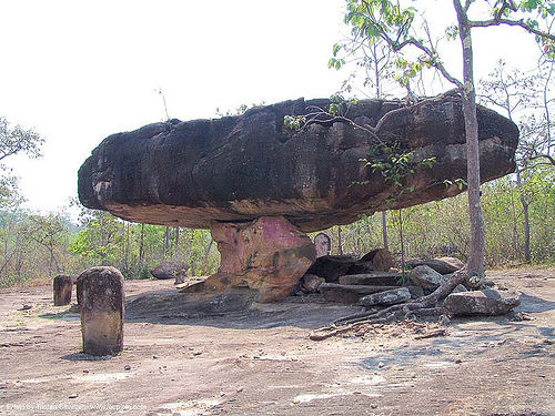 mushroom rock- phu phra bat historical park (thailand), balancing rock, boulder, erosion, mushroom rock, rock formations, sandstone, อุทยานประวัติศาสตร์ภูพระบาท