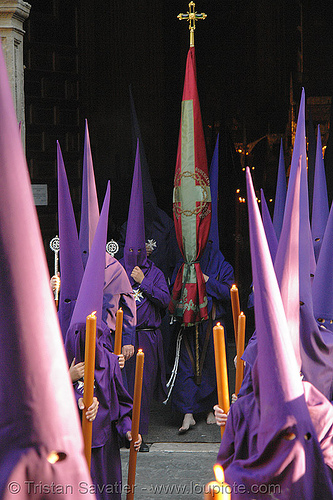 nazarenos - hermandad del valle - semana santa en sevilla, easter, el valle, hermandad del valle, nazarenos, semana santa, sevilla