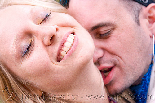 neck kissing, apollo solare, juliet, kiss, kissing, man, neck, party, raver, woman