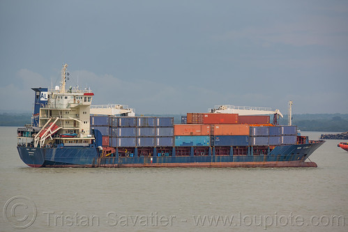 new light - container ship, boat, cargo ship, container ship, madura strait, merchant ship, mooring, surabaya
