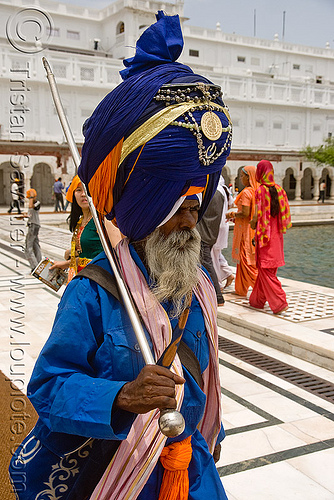 nihang singh - sikh guard at the golden temple - amritsar (india), amritsar, golden temple, guard, guardian, gurdwara, headdress, headwear, nihang singh, nihang warrior, old man, punjab, sikh man, sikhism, turban, white beard