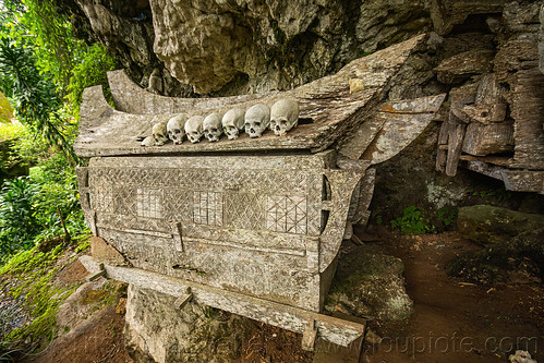 old toraja erong coffins - kete-kesu traditional toraja burial site, cemetery, erong coffin, grave, graveyard, human bones, human skulls, kete kesu burial site, liang, tana toraja, tomb