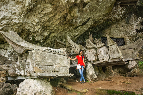 old toraja erong coffins - kete-kesu traditional toraja burial site, cemetery, erong coffins, grave, graveyard, human bones, human skulls, kete kesu burial site, liang, tana toraja, tomb, woman