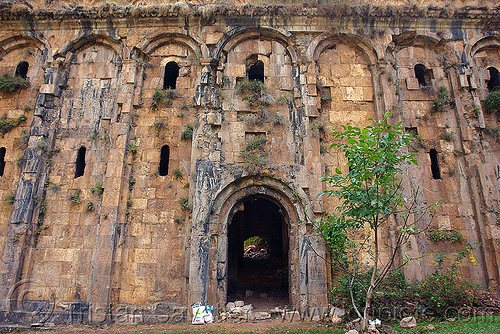 otkhta monastery - dört church - georgian church ruin (turkey country), byzantine architecture, door, dort church, dört kilise, georgian church ruins, orthodox christian, otkhta ecclesia, otkhta monastery