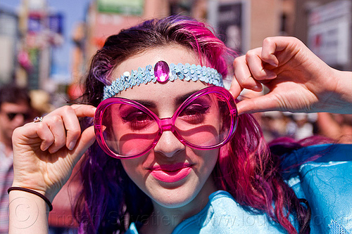 oversize pink sunglasses - bridgee, bridget, headband, pink, sunglasses, woman