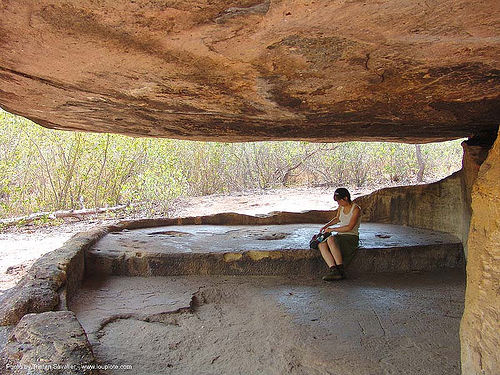 phu phra bat historical park - อุทยานประวัติศาสตร์ภูพระบาท - stones garden - ban phu (thailand), balancing rock, boulder, erosion, rock formations, sandstone, woman, อุทยานประวัติศาสตร์ภูพระบาท
