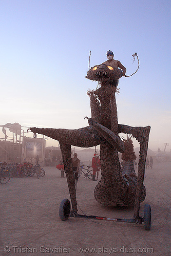 praying mantis - burning man 2006, art car, burning man art cars, mutant vehicles, praying mantis