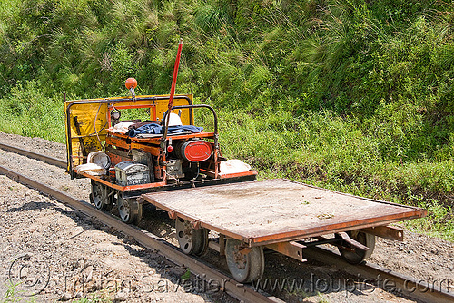 railroad speeder (aka draisine) and small flat carriage - track maintenance car (argentina), argentina, dolly, draisine, metric gauge, narrow gauge, noroeste argentino, rail trolley, railroad construction, railroad speeder, railroad tracks, railway tracks, single track, track maintenance, tren a las nubes, workers