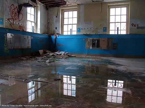reflexion - abandoned hospital (presidio, san francisco), abandoned building, abandoned hospital, graffiti, orfn, presidio hospital, presidio landmark apartments, trespassing